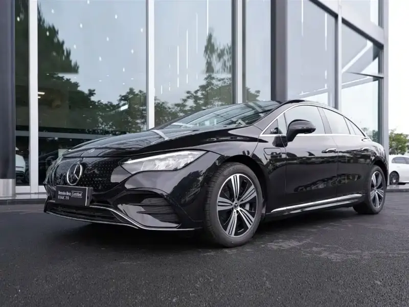 Mercedes-Benz EQE, 2025