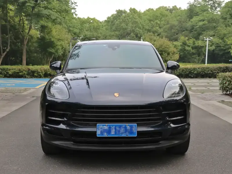 Porsche Macan, 2021