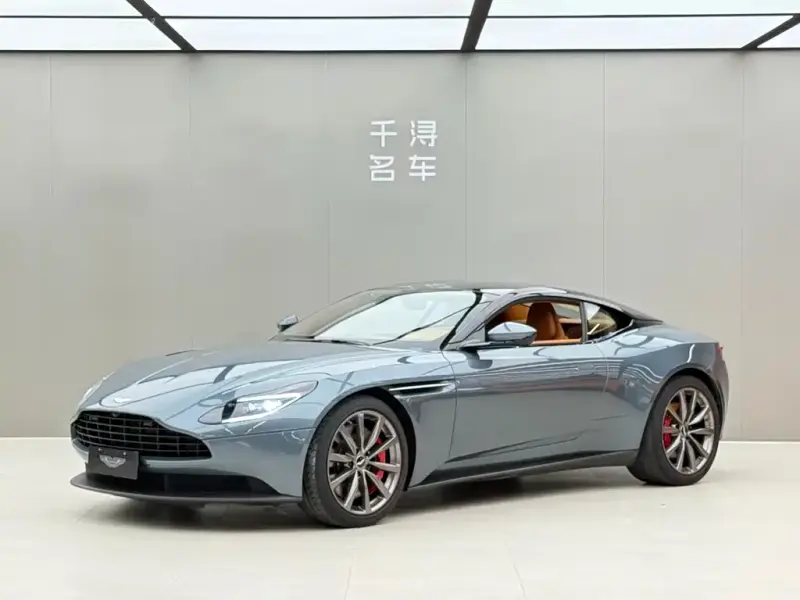 Aston Martin DB11, 2018