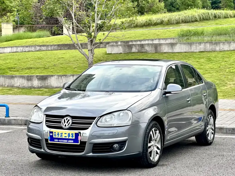 Volkswagen Sagitar, 2010