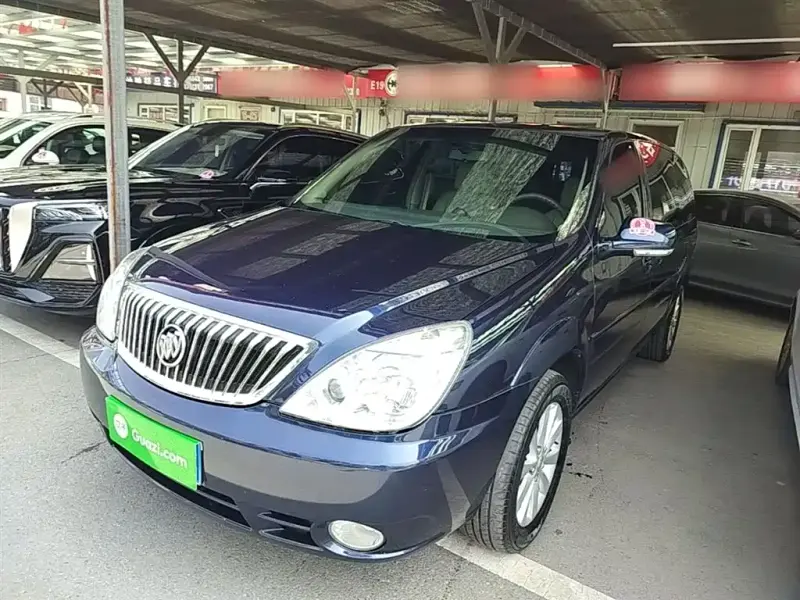 Buick GL8, 2015