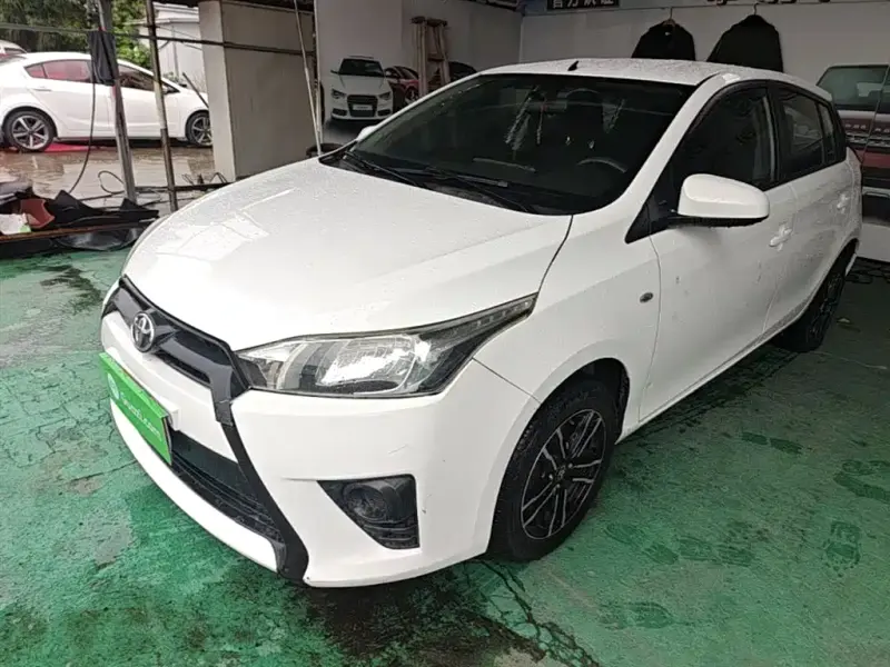 Toyota Yaris L, 2015