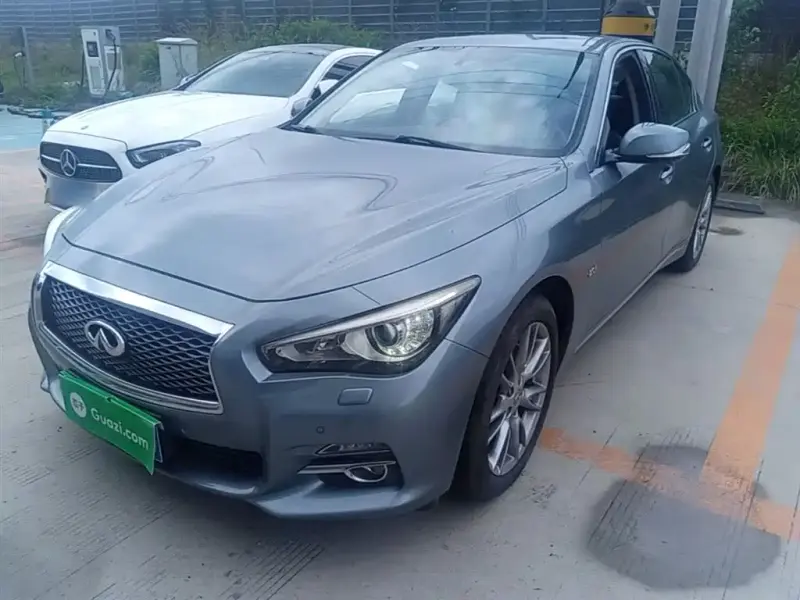 Infiniti Q50L, 2017