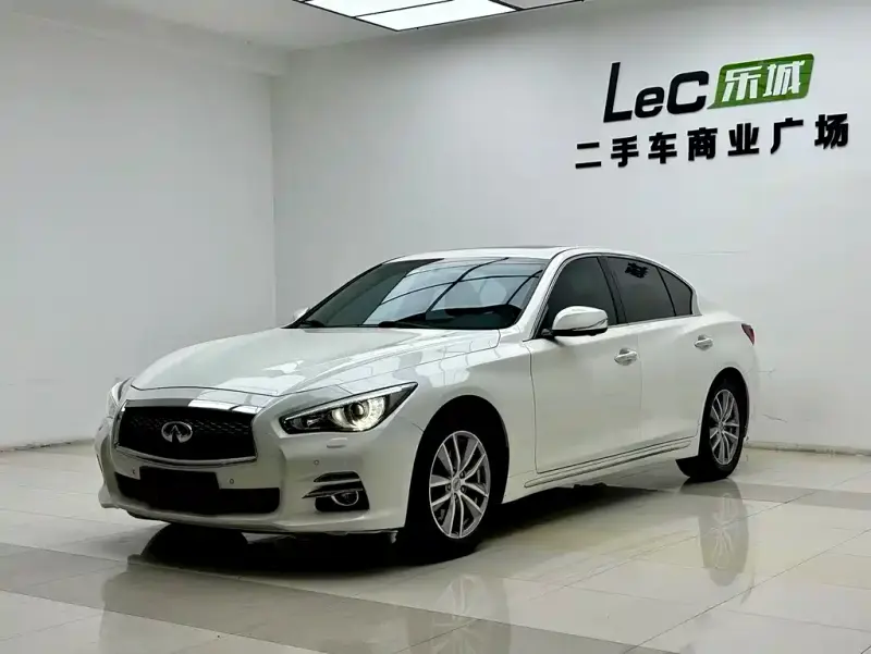 Infiniti Q50L, 2017