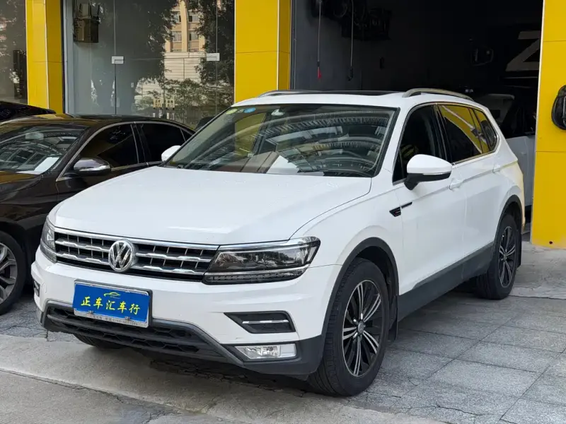 Volkswagen Tiguan L, 2017