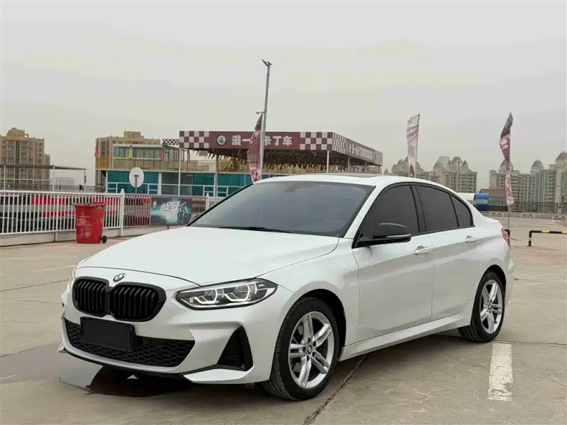 BMW 1 Series, 2021