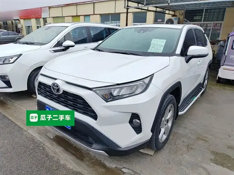 Toyota RAV4, 2022 — фото 1