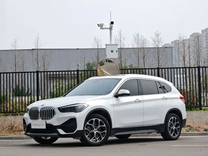 BMW X1, 2022 — фото 1