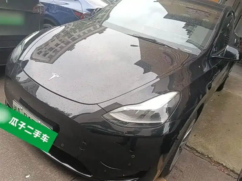 Tesla Model Y, 2022