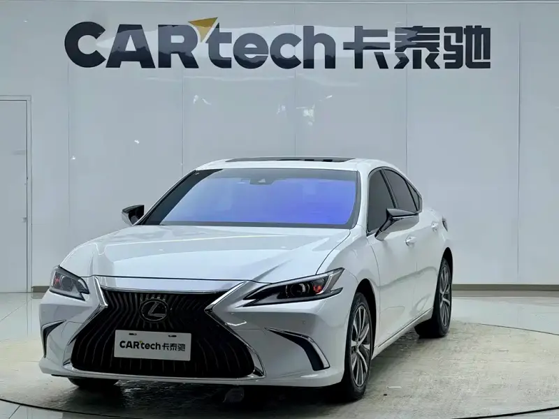 Lexus ES, 2021 — фото 1