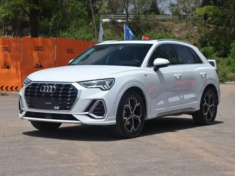 Audi Q3, 2022
