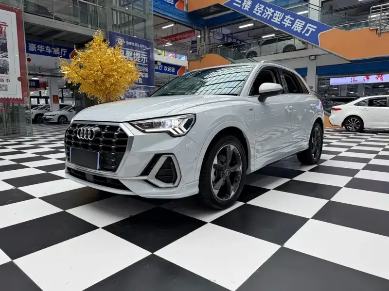 Audi Q3, 2023