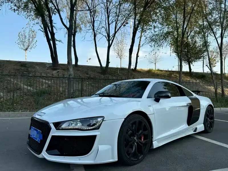 Audi R8, 2011
