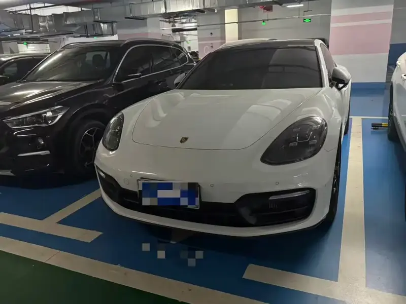 Porsche Panamera, 2021