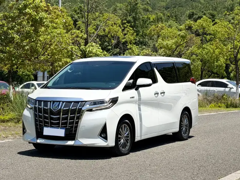 Toyota Alphard, 2023