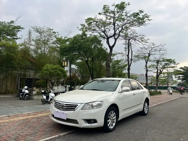 Toyota Camry, 2010