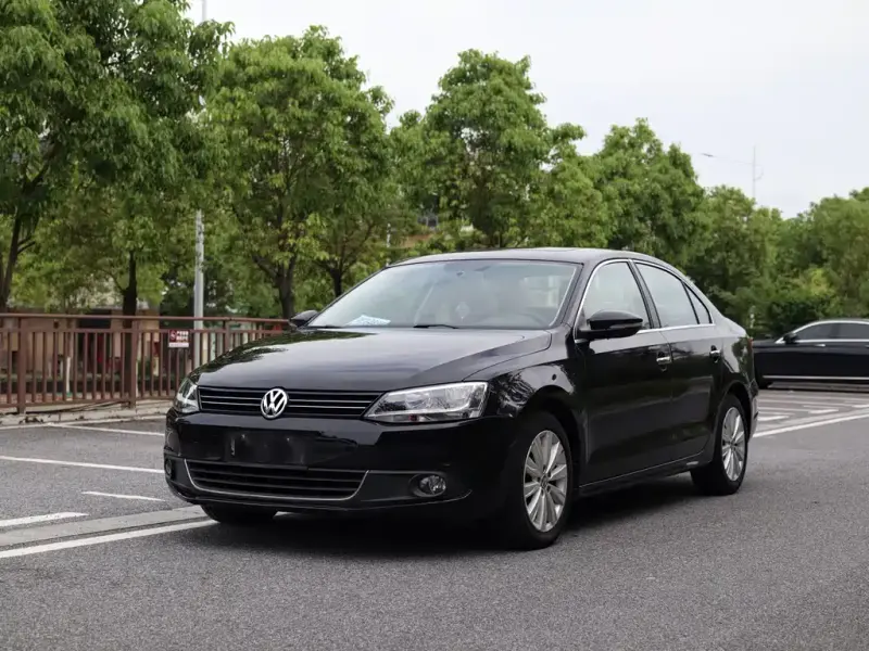 Volkswagen Sagitar, 2015