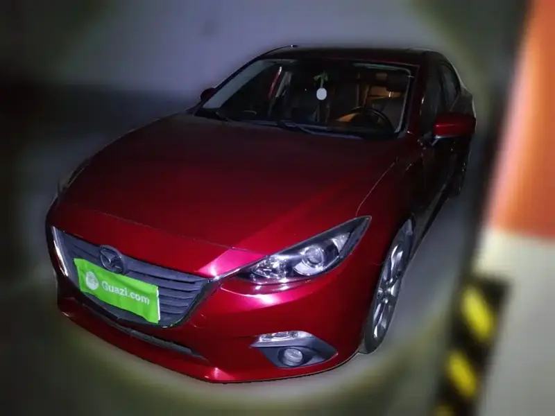 Mazda 3 Axela, 2015