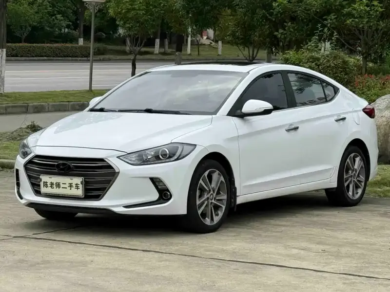 Hyundai Elantra, 2019
