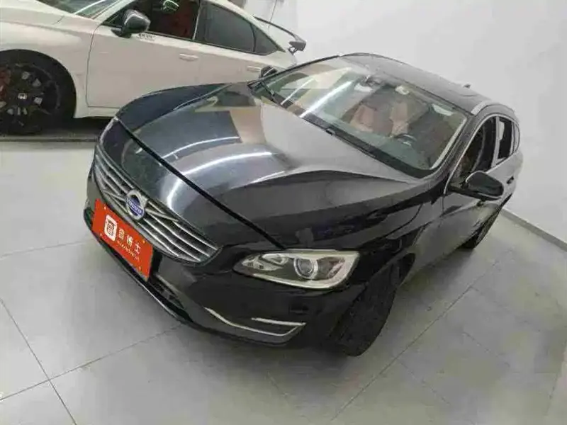 Volvo V60, 2014