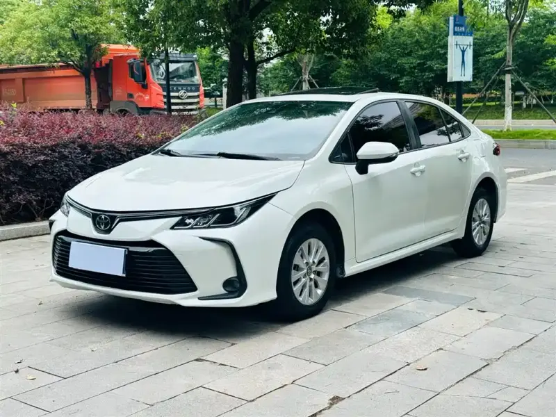 Toyota Corolla, 2019 — фото 1