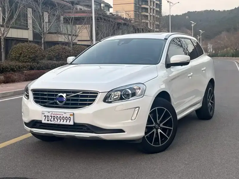 Volvo XC60, 2016 — фото 1