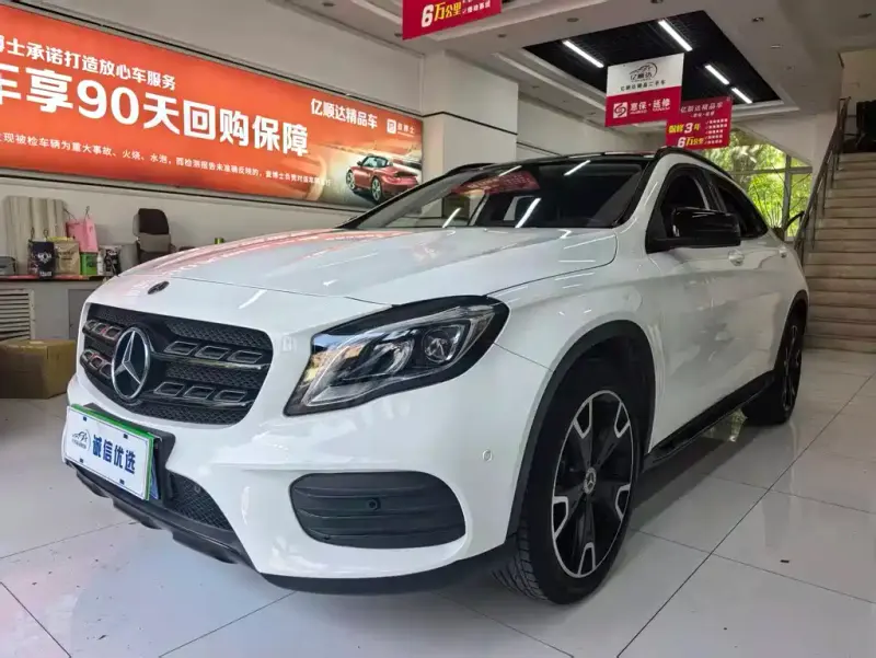 Mercedes-Benz GLA, 2018