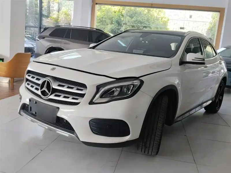 Mercedes-Benz GLA, 2019