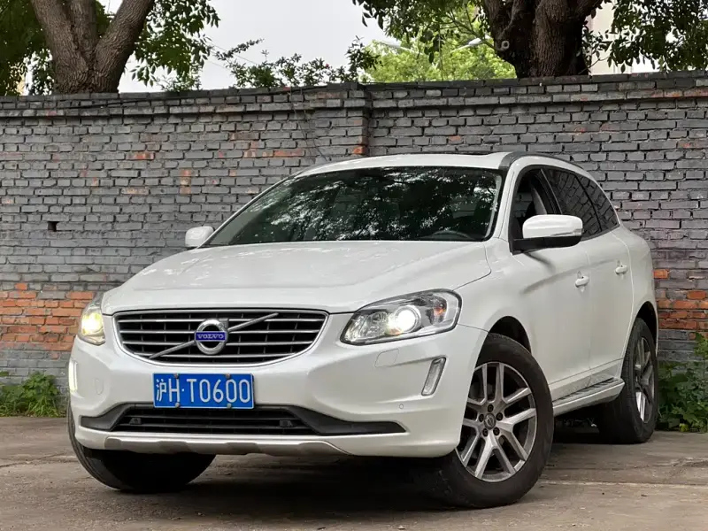 Volvo XC60, 2016 — фото 1
