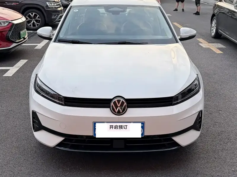 Volkswagen Sagitar, 2026