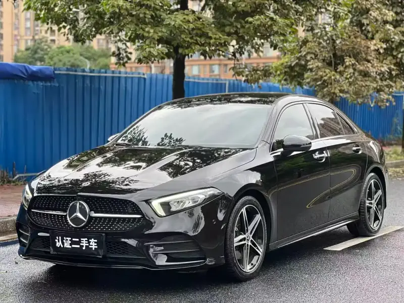 Mercedes-Benz A-Class, 2019 — фото 1