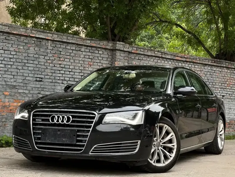 Audi A8, 2013
