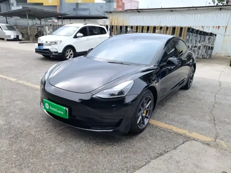 Tesla Model 3, 2022