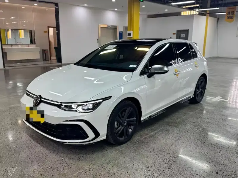 Volkswagen Golf, 2023