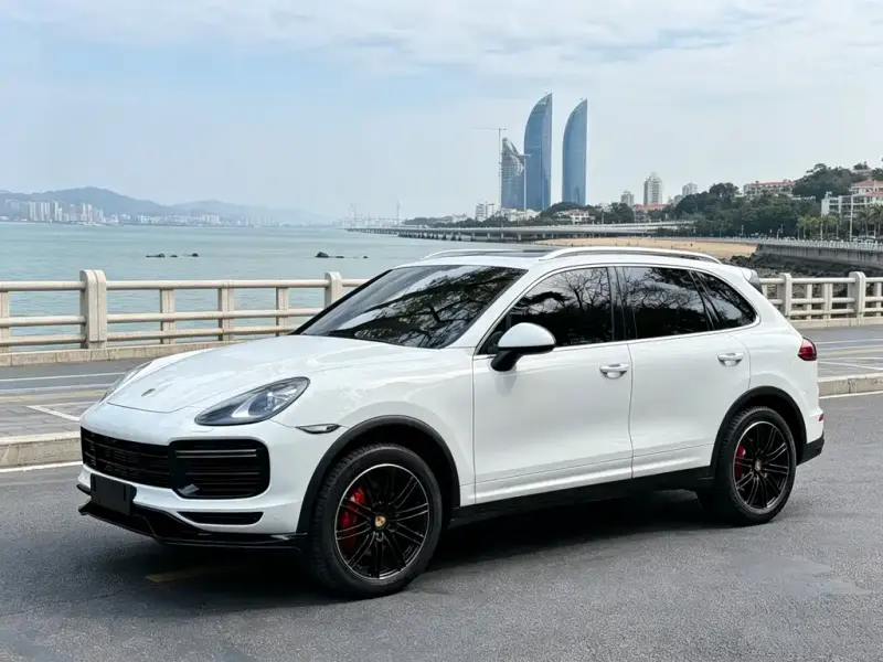 Porsche Cayenne, 2012