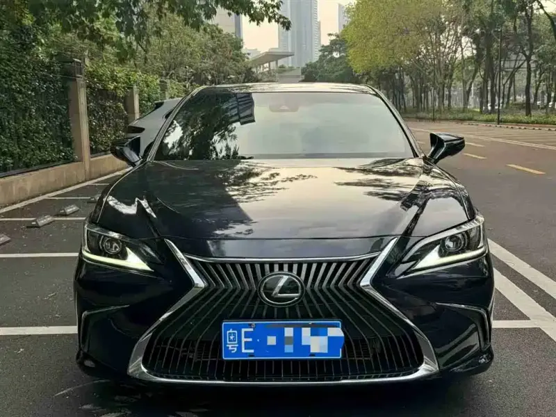 Lexus ES, 2022 — фото 1