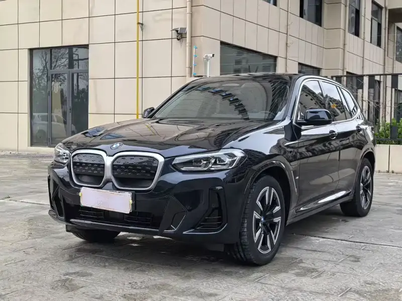 BMW iX3, 2024