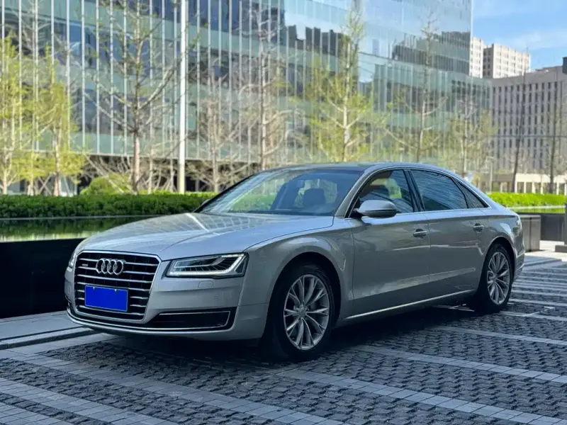 Audi A8, 2014