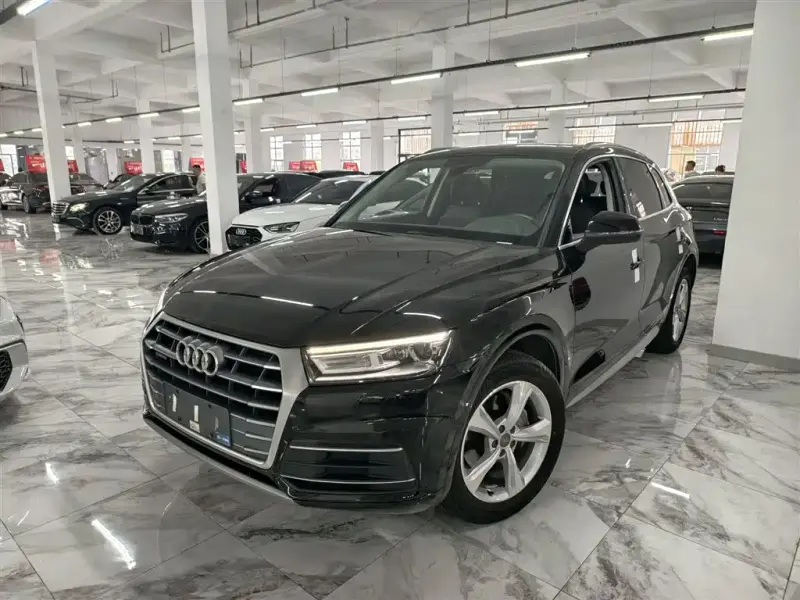 Audi Q5L, 2020