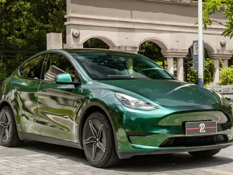 Tesla Model Y, 2022
