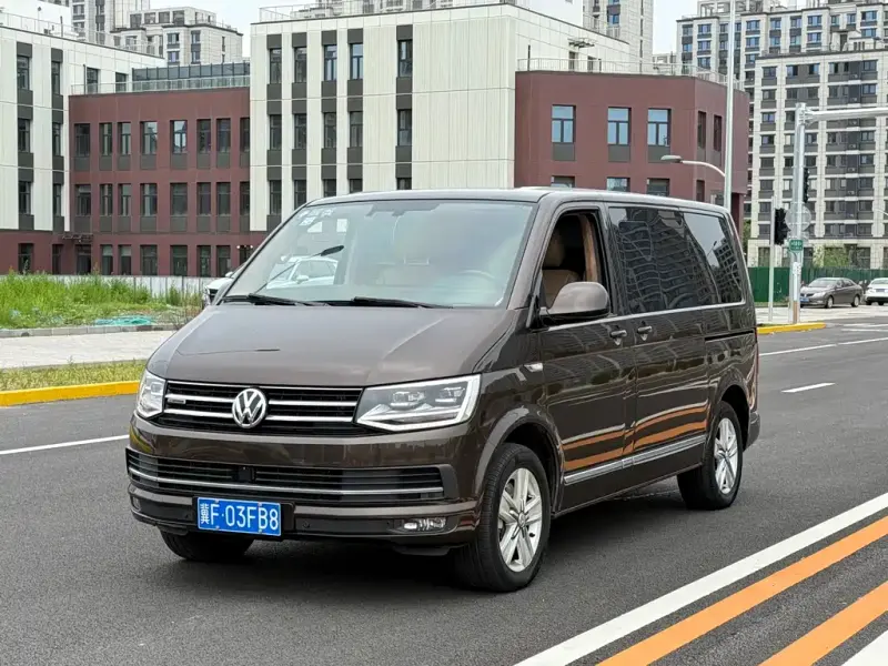 Volkswagen Multivan, 2016 — фото 1