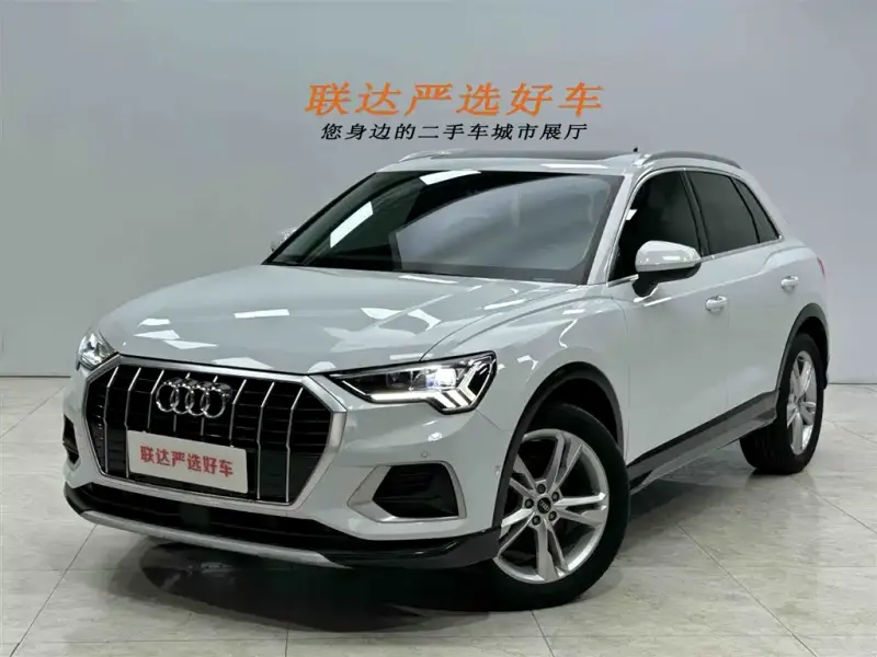 Audi Q3, 2022