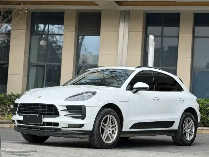 Porsche Macan, 2021