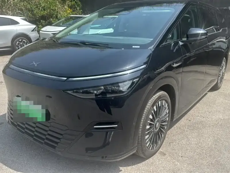 XPeng X9, 2025