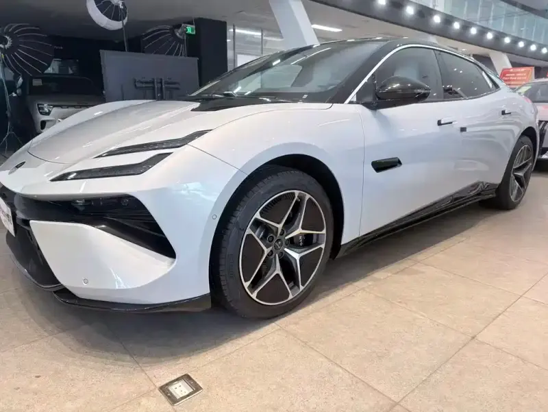 Lotus EMEYA, 2025