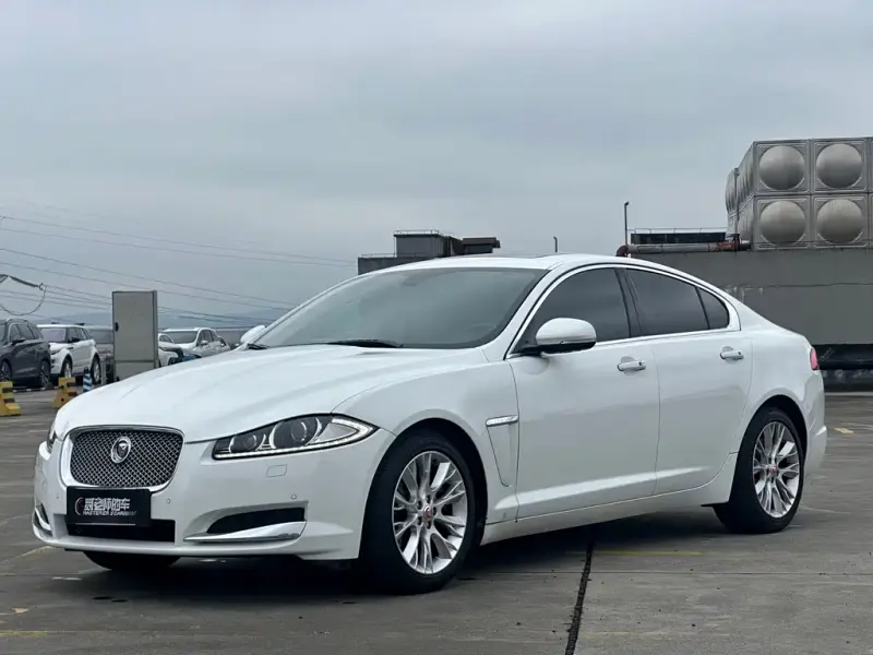 Jaguar XF, 2014