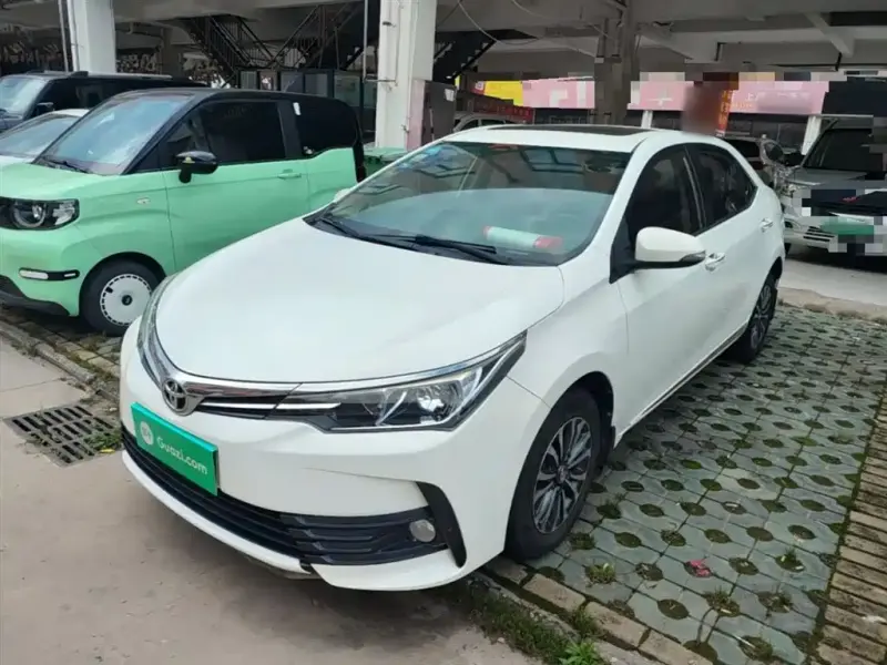 Toyota Corolla, 2018 — фото 1