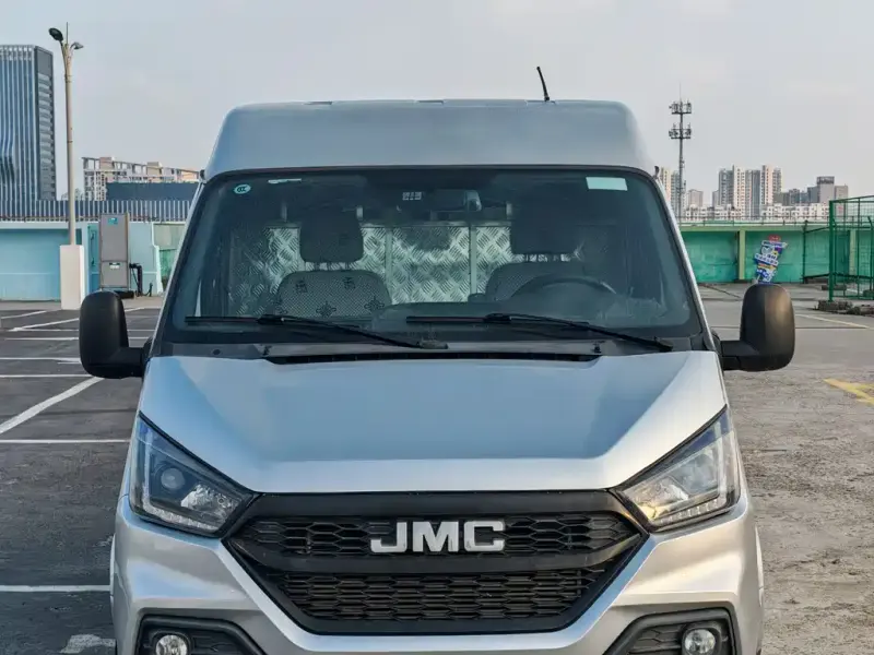JMC Tesla, 2022
