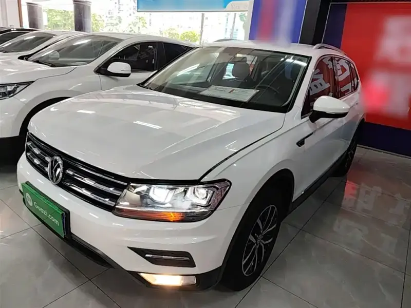Volkswagen Tiguan L, 2018