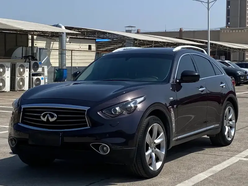 Infiniti QX70, 2014